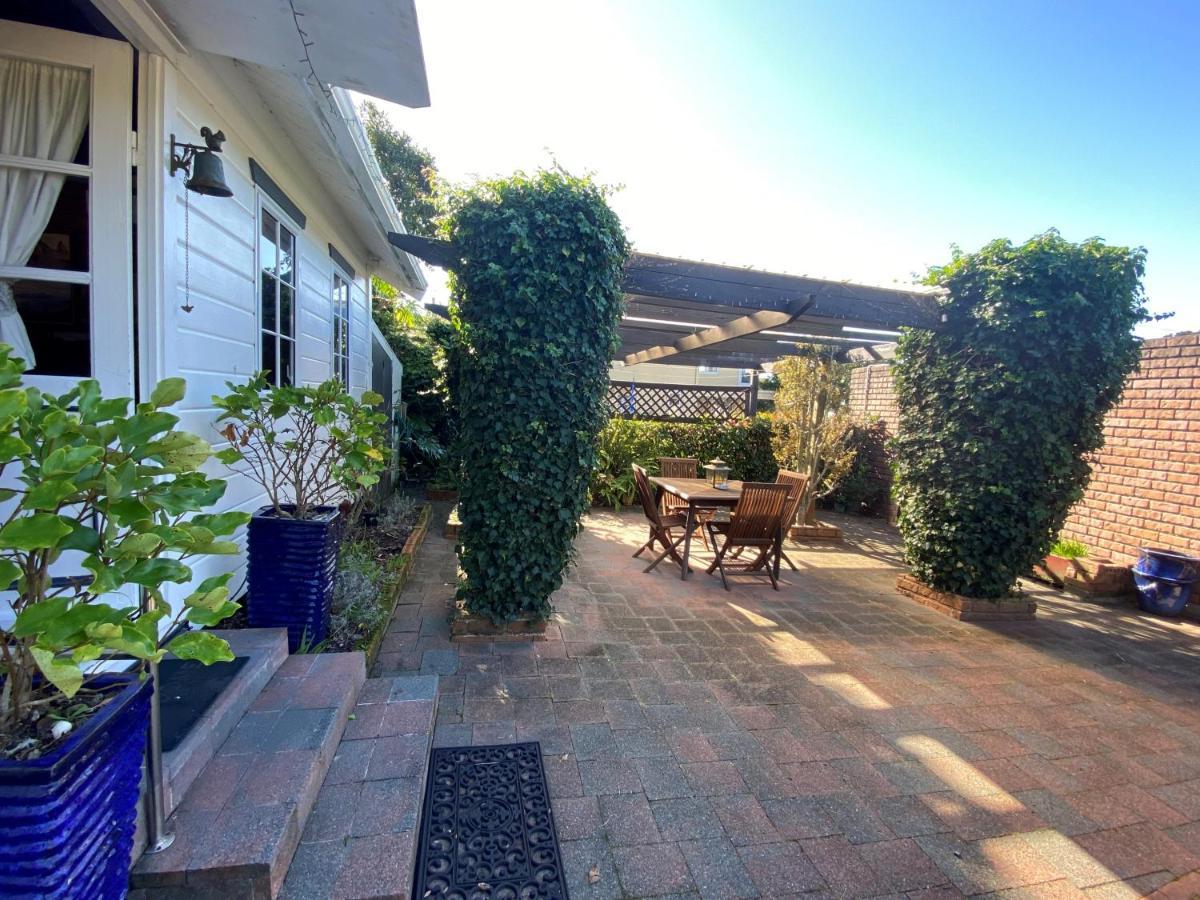 Paihia Place Cottage - Central Пайхия Екстериор снимка