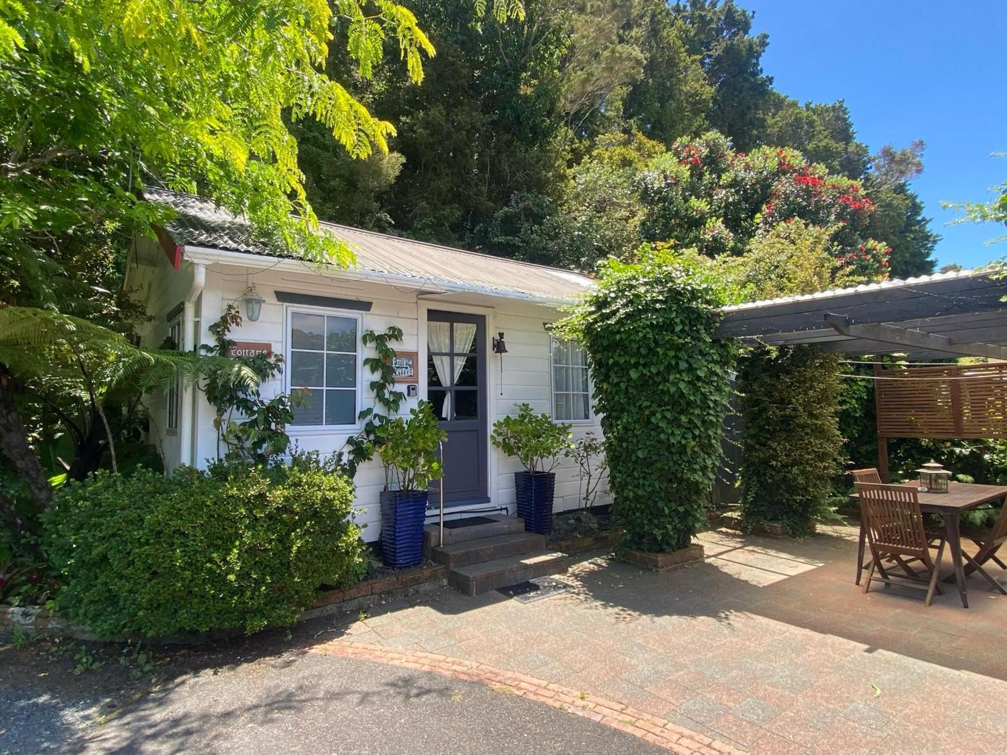 Paihia Place Cottage - Central Пайхия Екстериор снимка